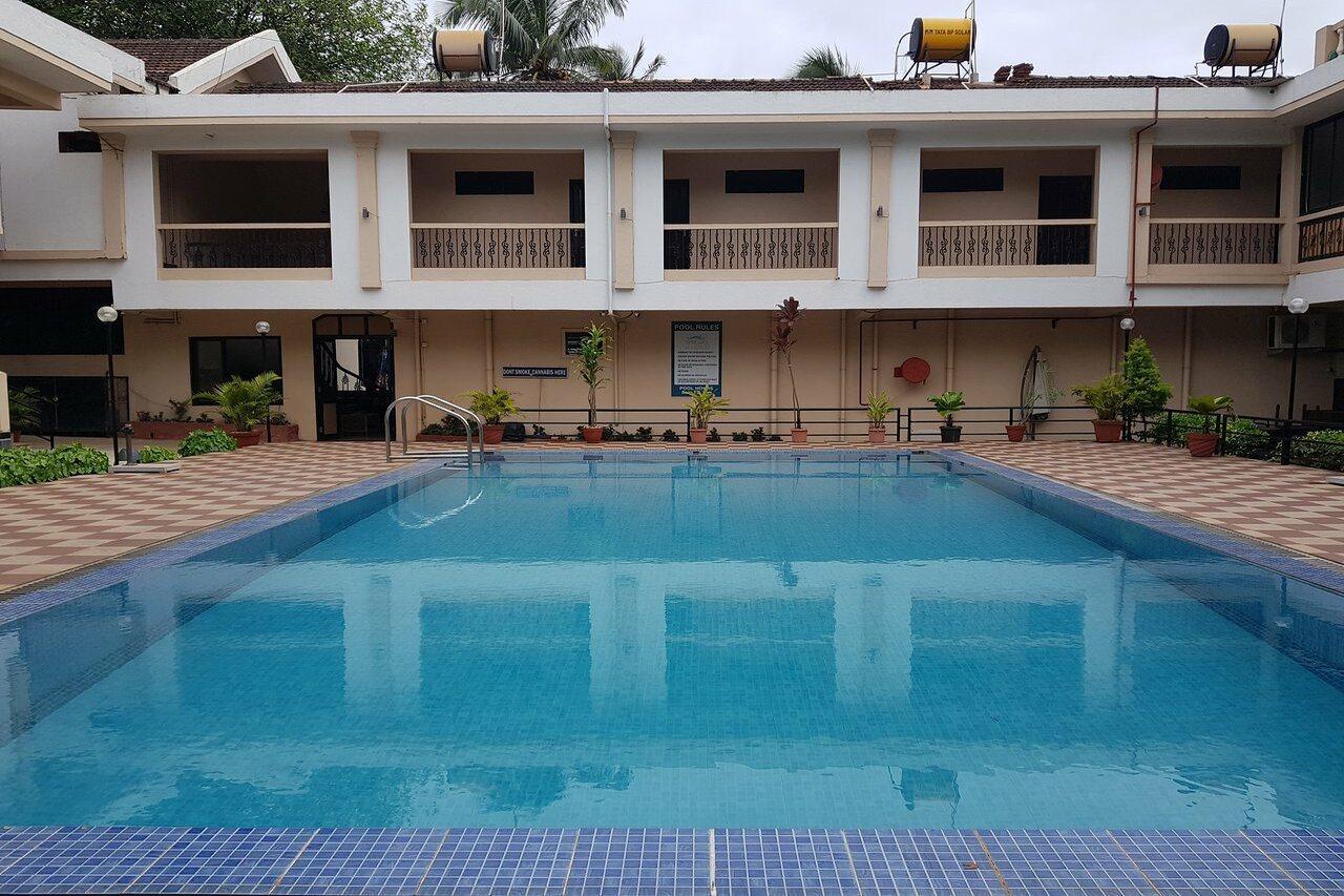 Serenity By The Sea Beach Resort Candolim Bagian luar foto