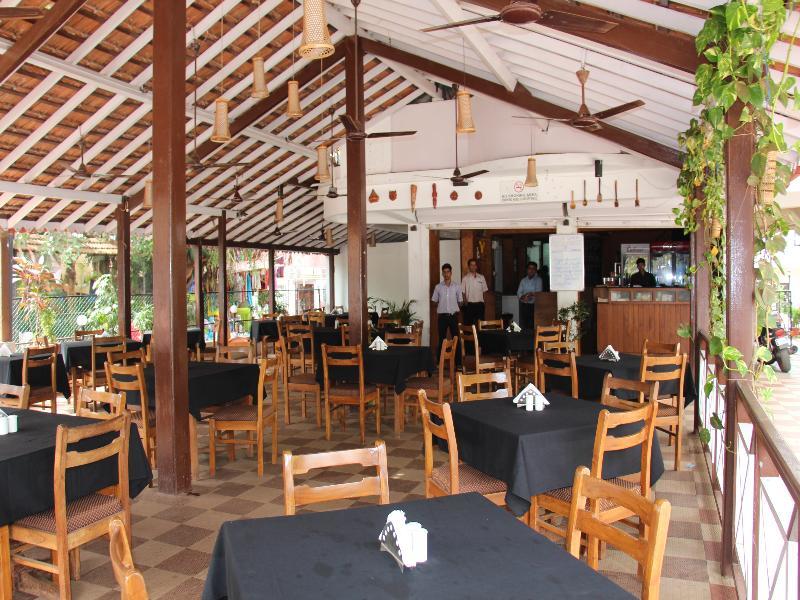 Serenity By The Sea Beach Resort Candolim Bagian luar foto
