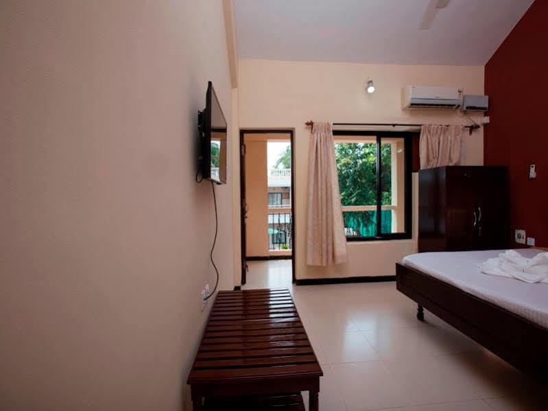 Serenity By The Sea Beach Resort Candolim Bagian luar foto